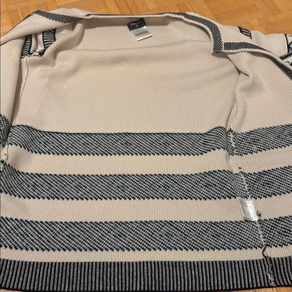 Chanel - Picture 12 of 17